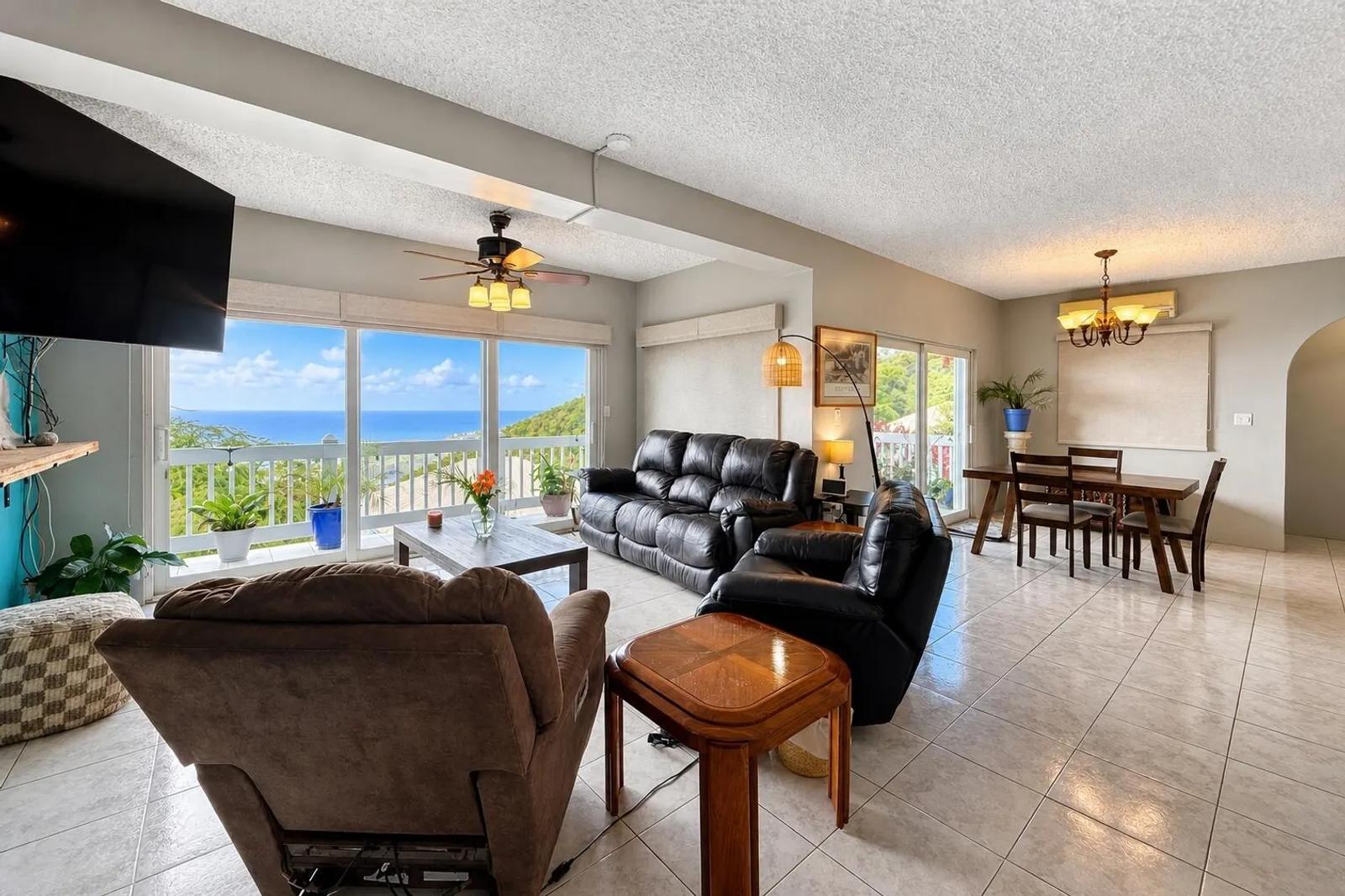 3 Bed, 2 Bath Condo in St. Thomas with Ocean Views — photo 4
