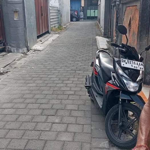 Land with building in Denpasar, Indonesia — photo 1