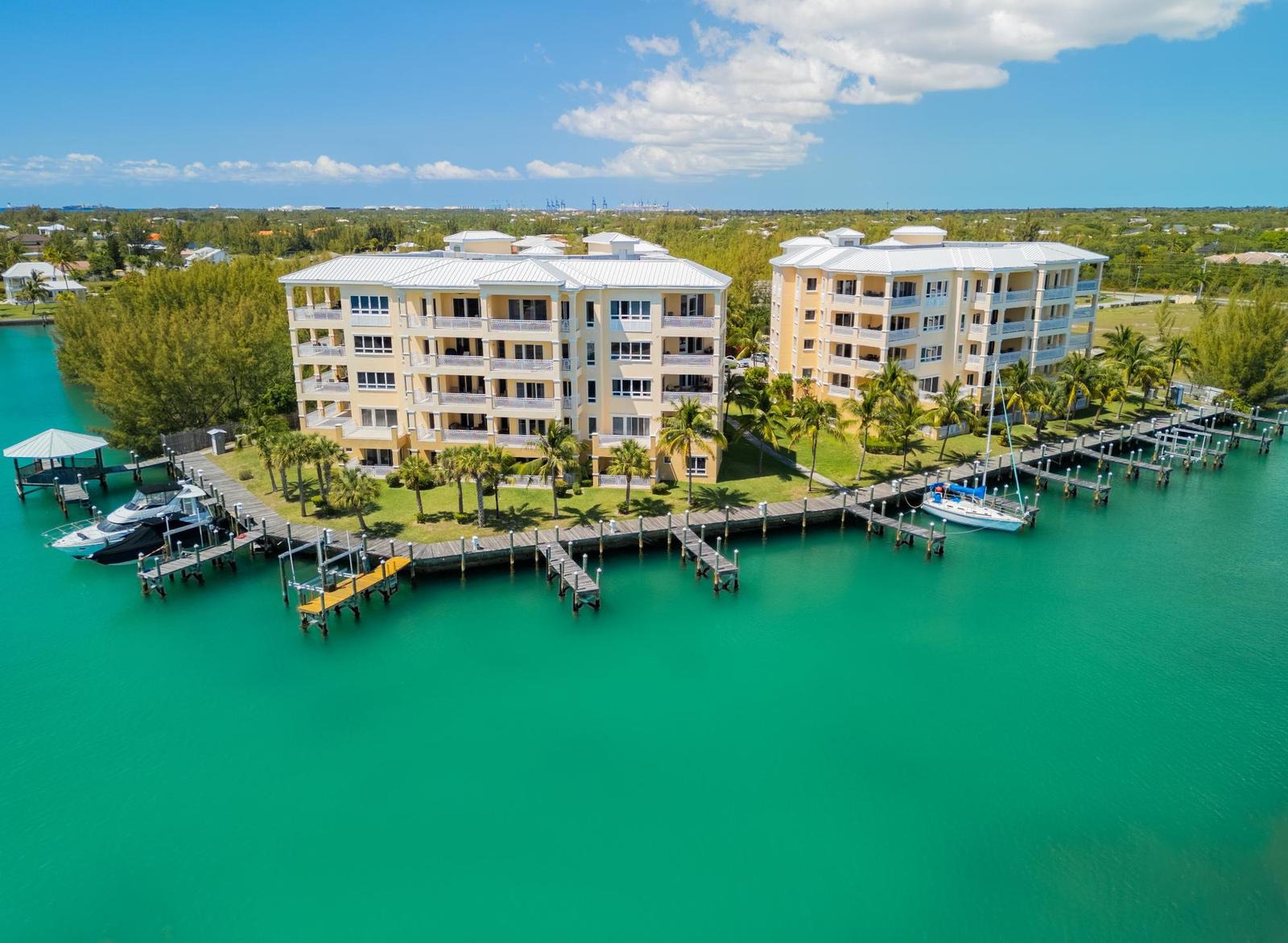 2 bedroom Apartment for sale — SUFFOLK COURT in Grand Bahama, The Bahamas — photo 2