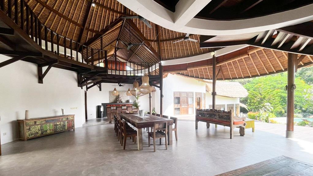 6 Bedroom Villa for Sale in Canggu, Bali — photo 4