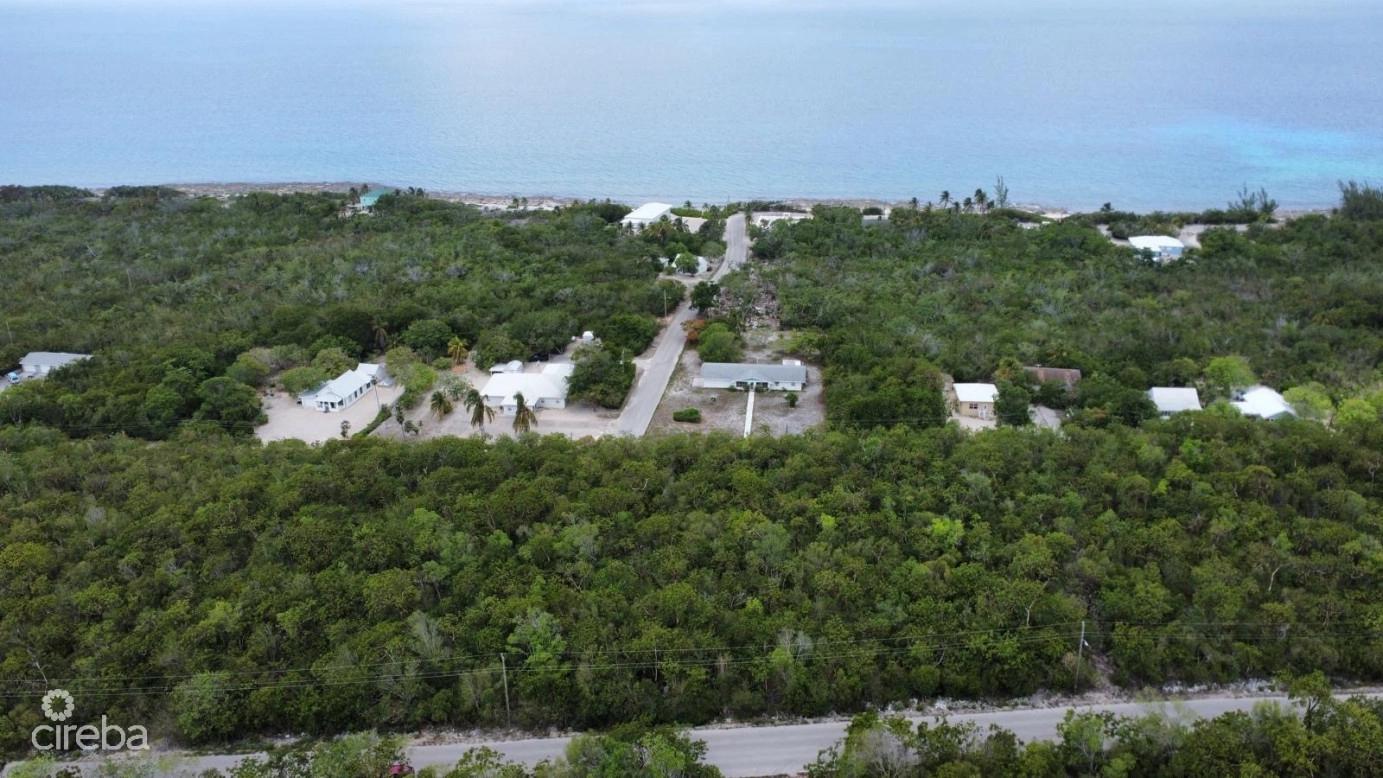 Oversized Parcel on Capt. Mabry Drive, Cayman Brac — photo 1