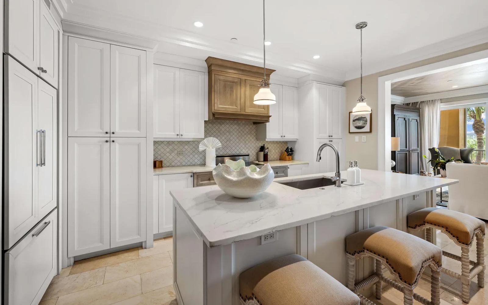 3 Bed 3.5 Bath Condo at Yacht Haven Grande — photo 4