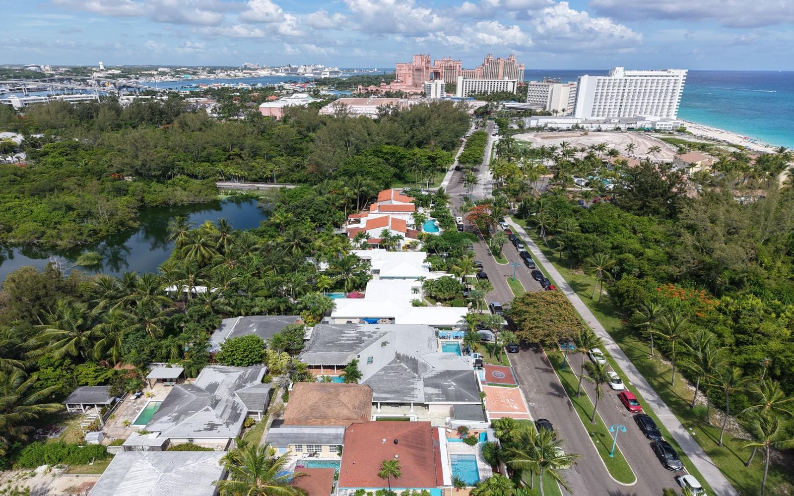 3 Bedroom Condominium for Sale, Ocean Park Villas, Paradise Island, Bahamas — photo 2