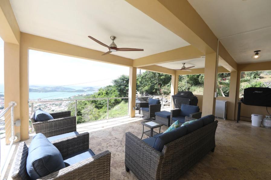 4 Bedroom Villa in St. Thomas with Sweeping Southward Views — photo 5