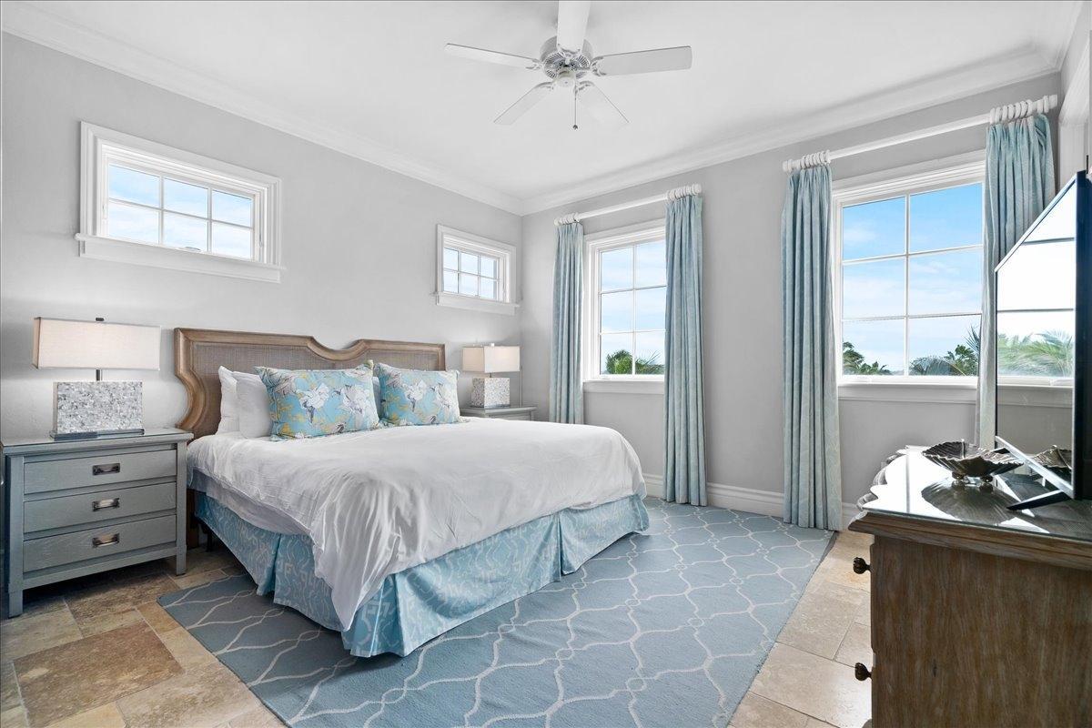 PENTHOUSE GRAND ISLE — photo 5