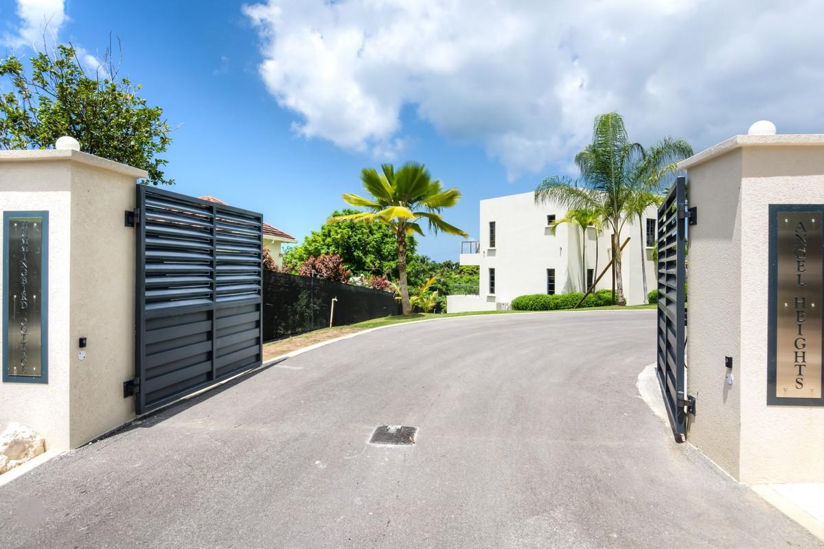 Breathtaking Views of the Ocean Holetown St James Barbados — photo 5