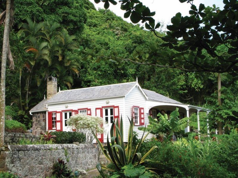 Daphne Cottage UNDER CONTRACT — photo 2