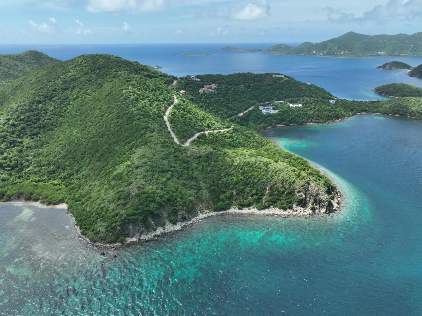 1.07 Acre Lot in Dreeket's Bay Estate — photo 2