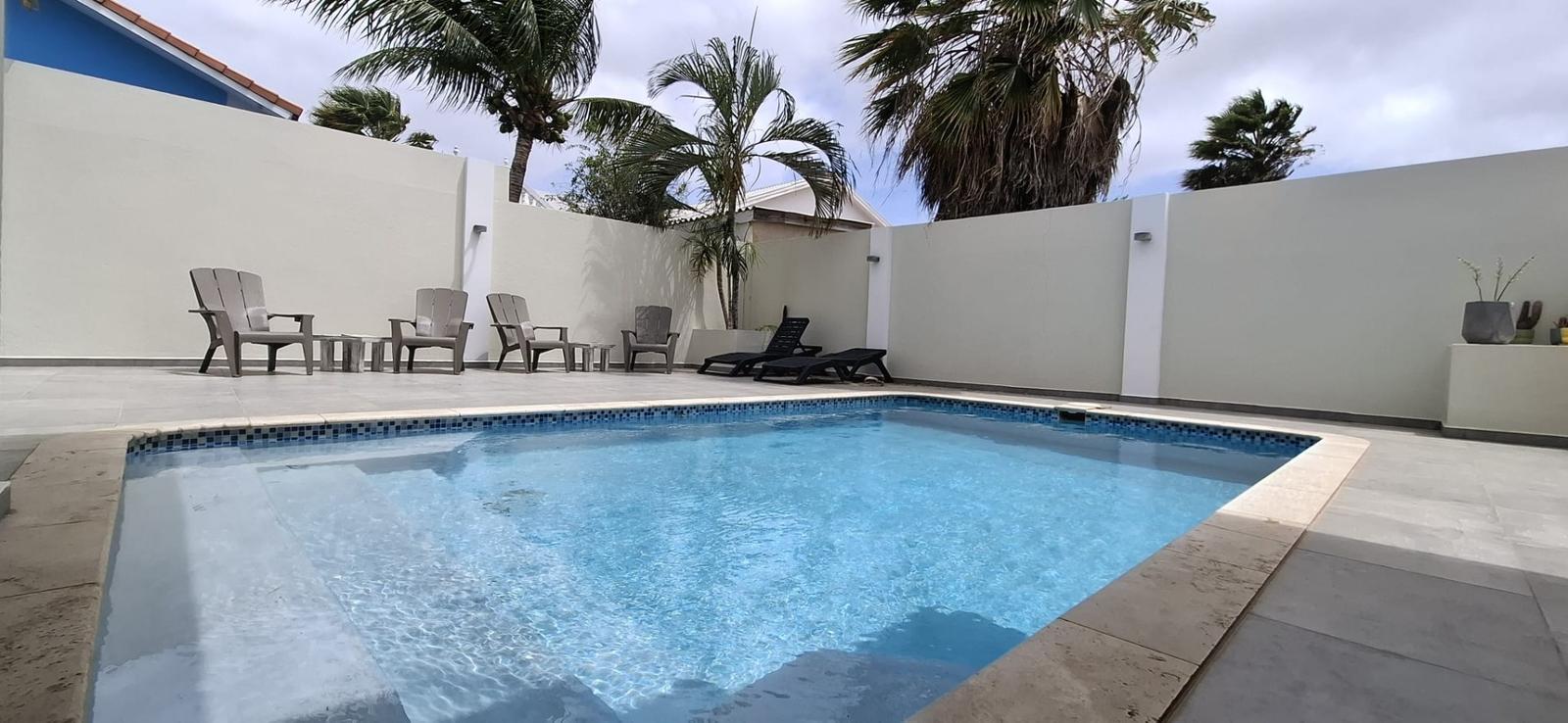 Three Bedroom House with Private Pool in Katoentuin, Curaçao — photo 3