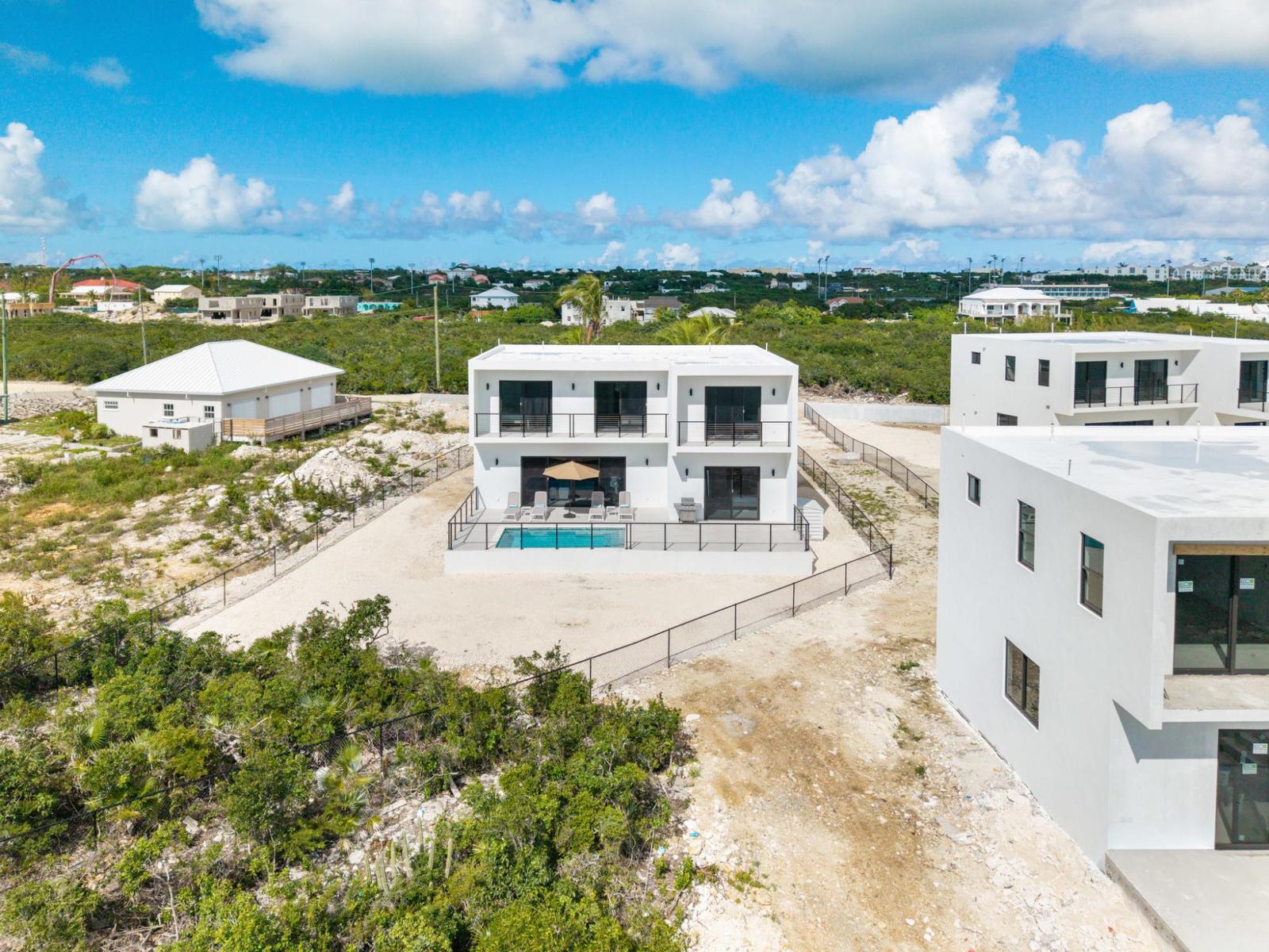 1 Lakeview Villas — photo 2