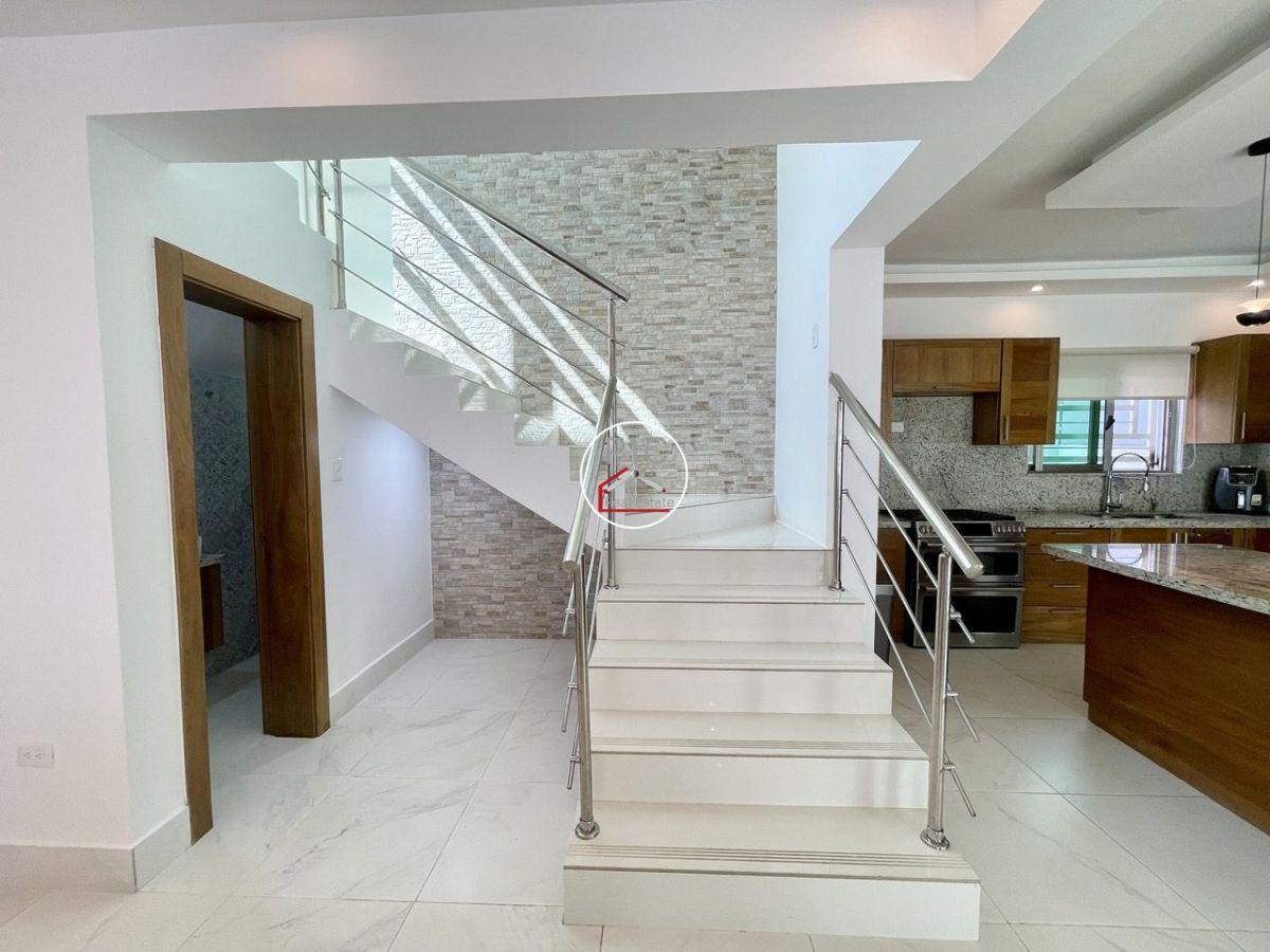 Premium Three-Story Residence in the Bayardo Gated Community — photo 5