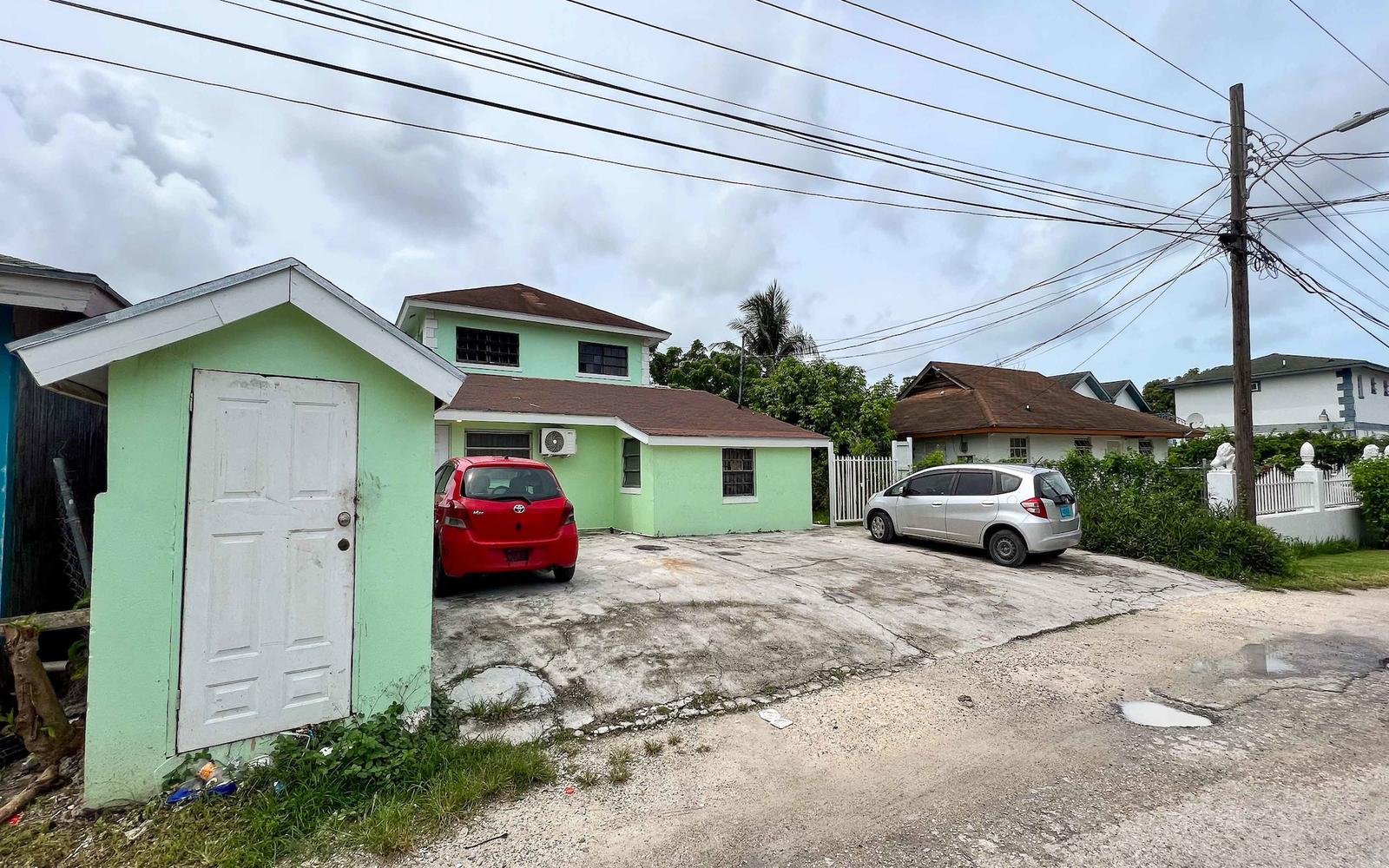 6 Bedroom Triplex for Sale in Soldier Road, Bahamas — photo 1