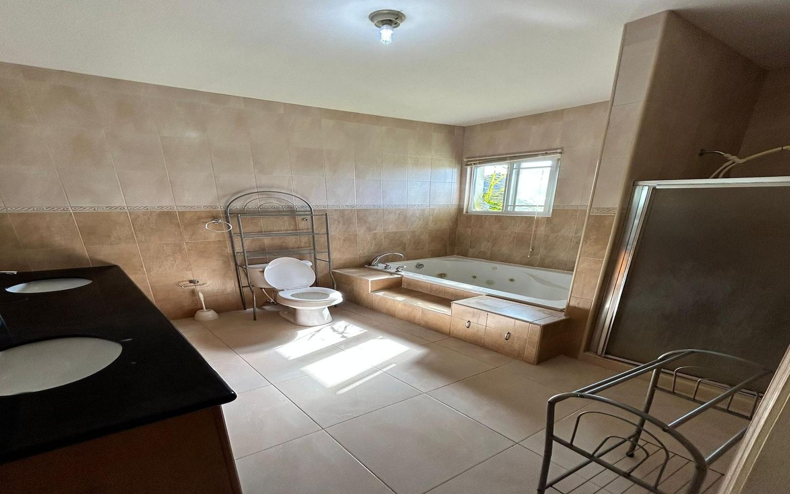 4 Bedroom Apartment for sale in Coral Harbour Rental — photo 5