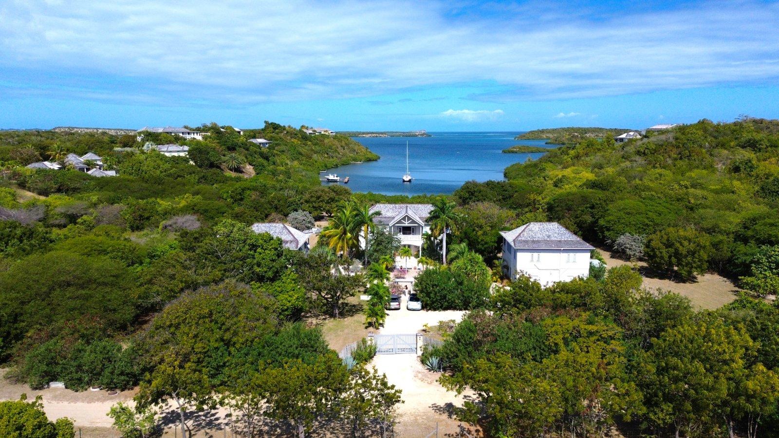 9-bedroom villa in Willikies, Antigua and Barbuda — photo 2