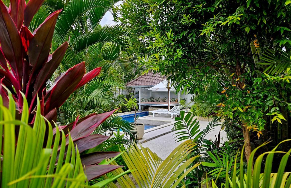 Superb 4 bedrooms villa in Seminyak, under value for lease — photo 4