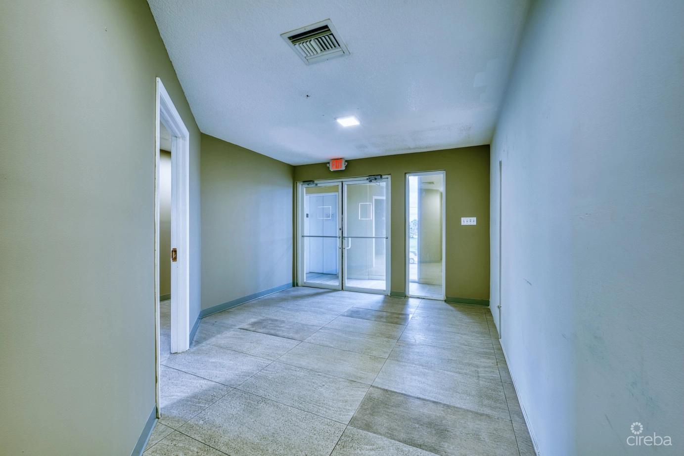 Palm Grove Commercial Investment Fully Tenanted Office Suite In George Town — photo 3