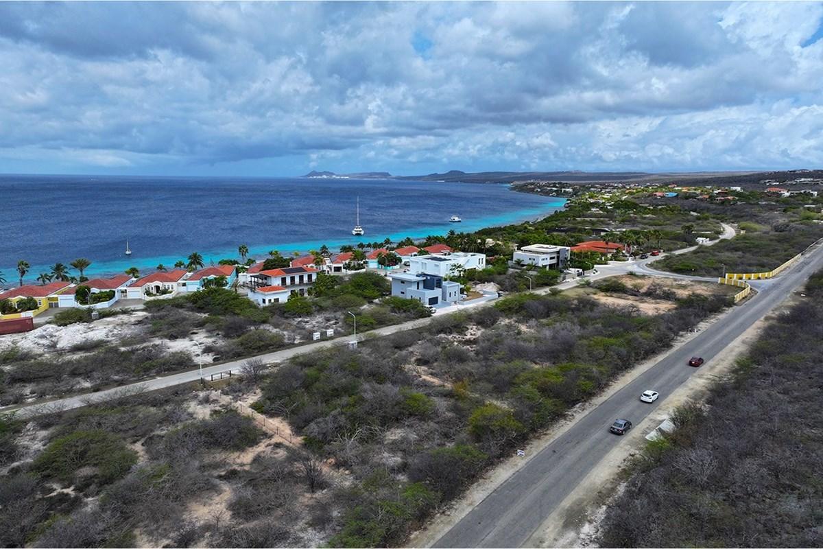 1,543 Sq M Lot for Sale, Crown Ridge 42, Sabadeco, Bonaire — photo 1
