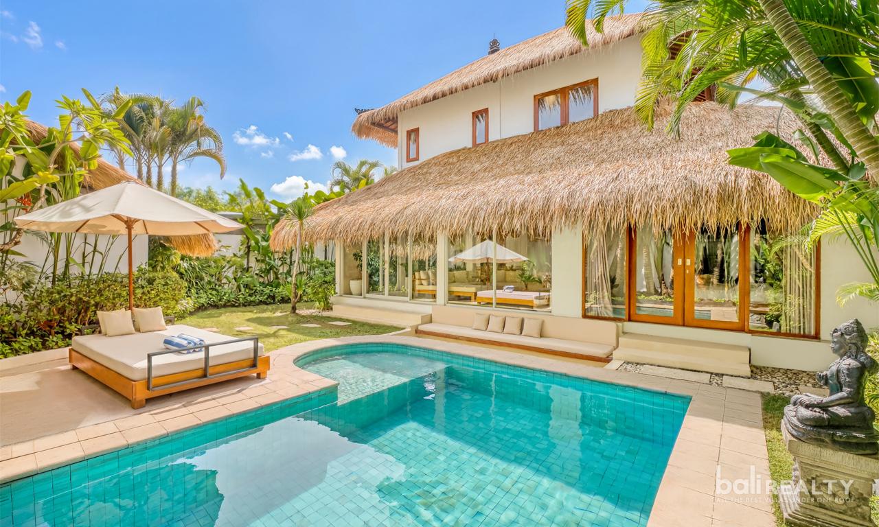 Family-Friendly Four-Bedroom Villa for Yearly Rent in Petitenget, Minutes from the Beach – 2991 — photo 1