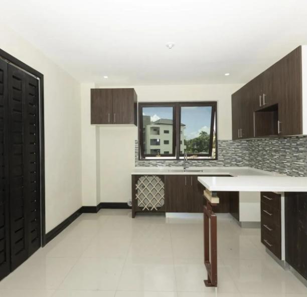 2 bedroom property for sale — Kingston 2BR Modern Central Condo — photo 5