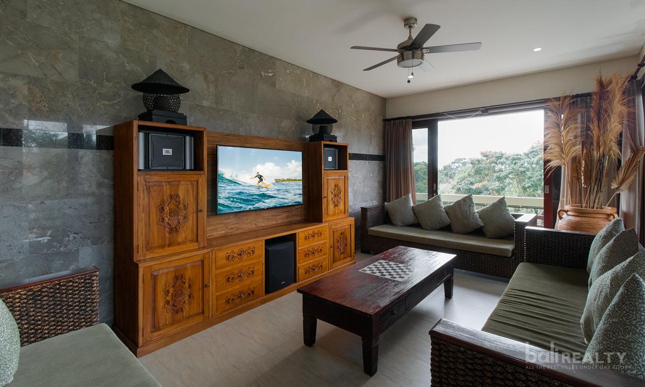Five-Bedroom Freehold Paradise with Ocean Views of Dreamland Beach, Pecatu — photo 5