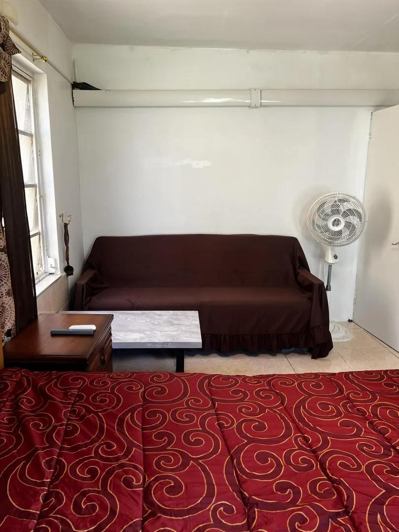 1 Bed 1 Bath Condo in St. Thomas — photo 5