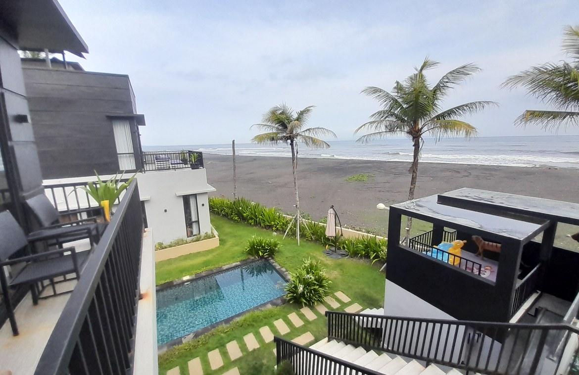 Absolute Beachfront Freehold Villa with Ocean Views in Saba — photo 3
