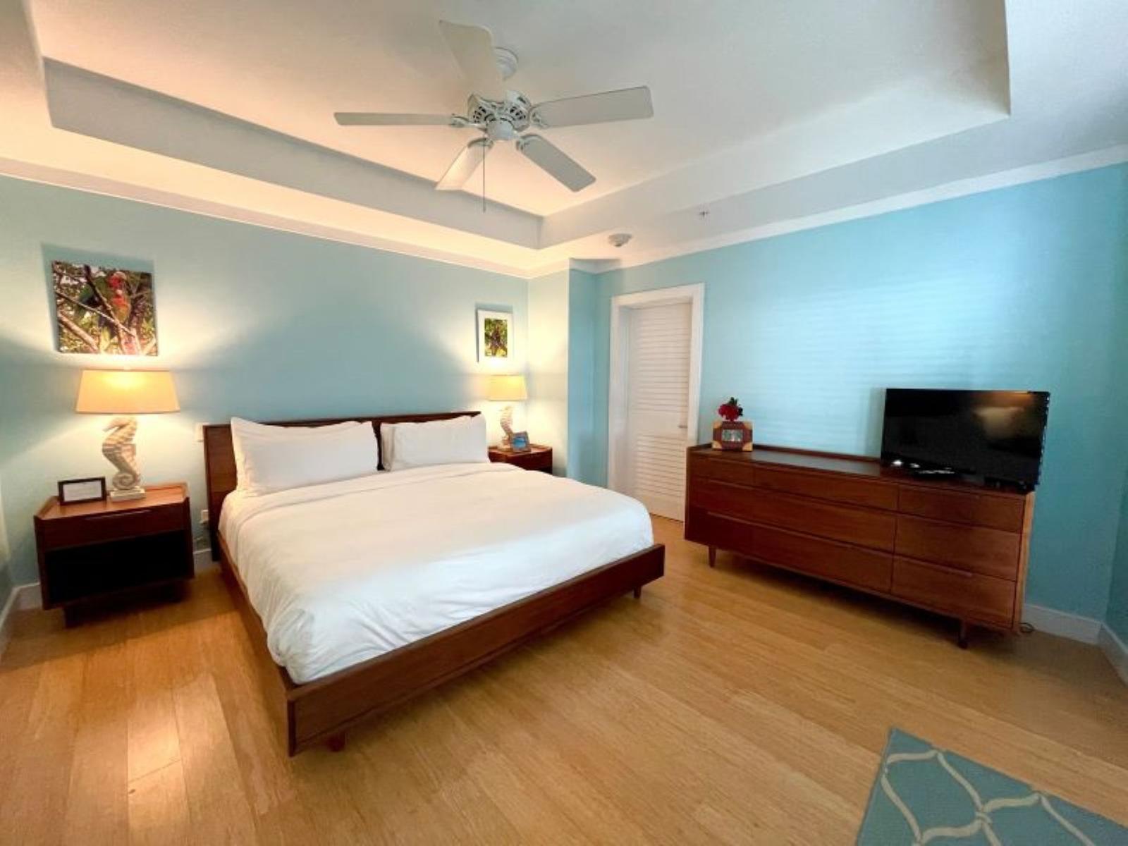 2 Bedroom Waterfront Home for Sale, The Abaco Club on Winding Bay, Winding Bay, Abaco, Bahamas — photo 3