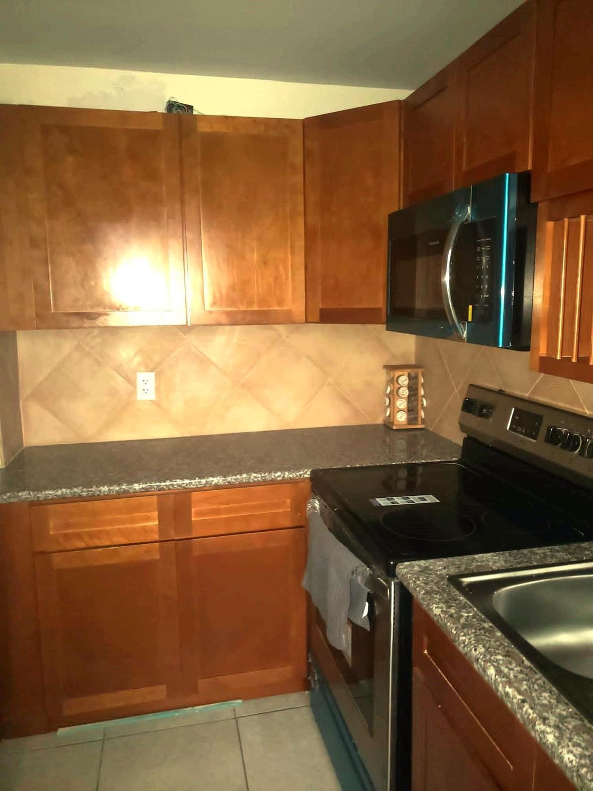 1 bedroom Apartment for sale — KN 3 #212 LAKEVIEW MANOR CONDO in Grand Bahama, The Bahamas — photo 3