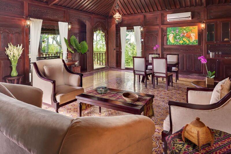 5 Bedroom Beachfront Villa for Sale in North Lombok — photo 2