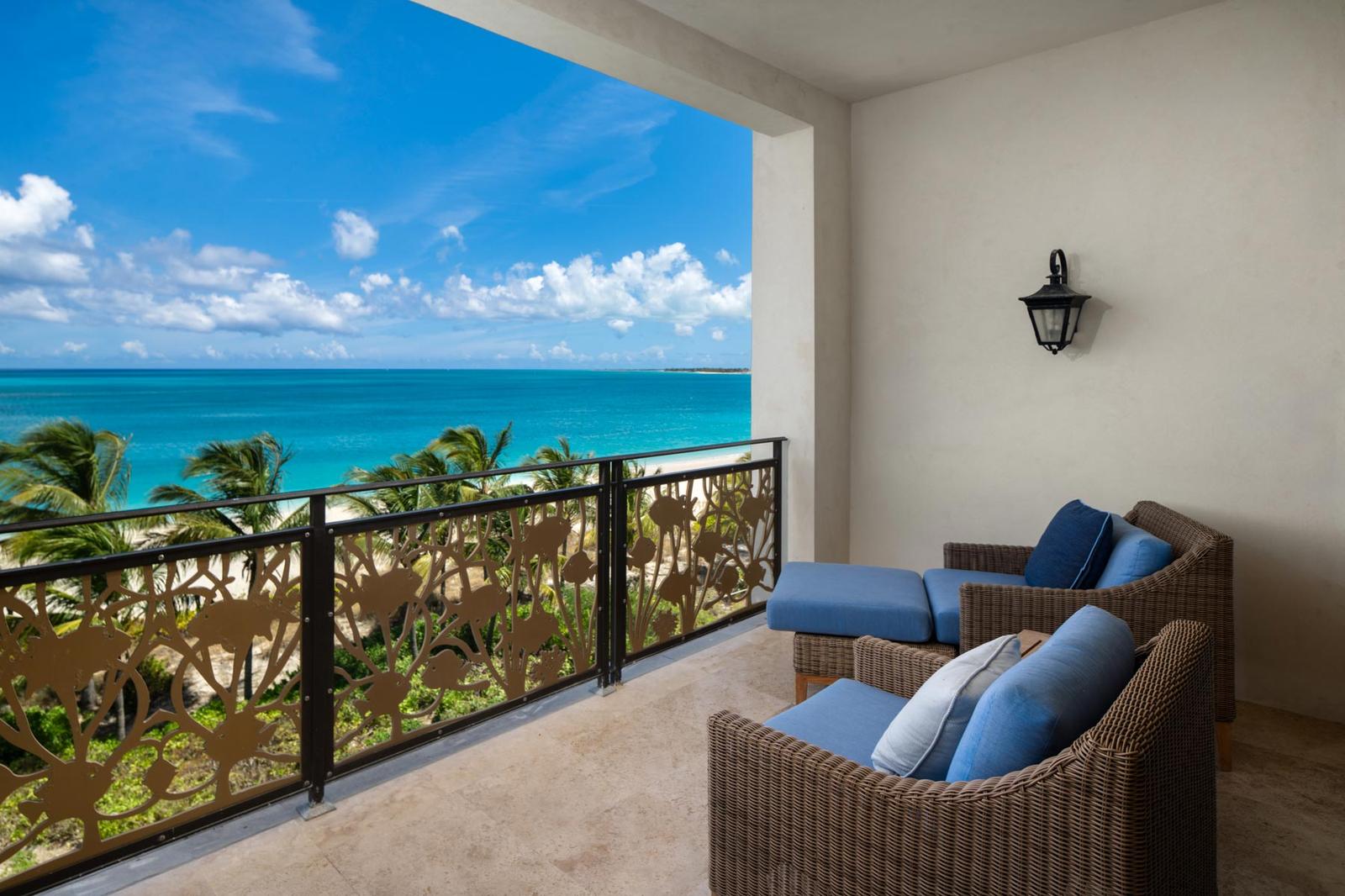 2-bedroom apartment in Grace Bay, Turks and Caicos Islands — photo 3