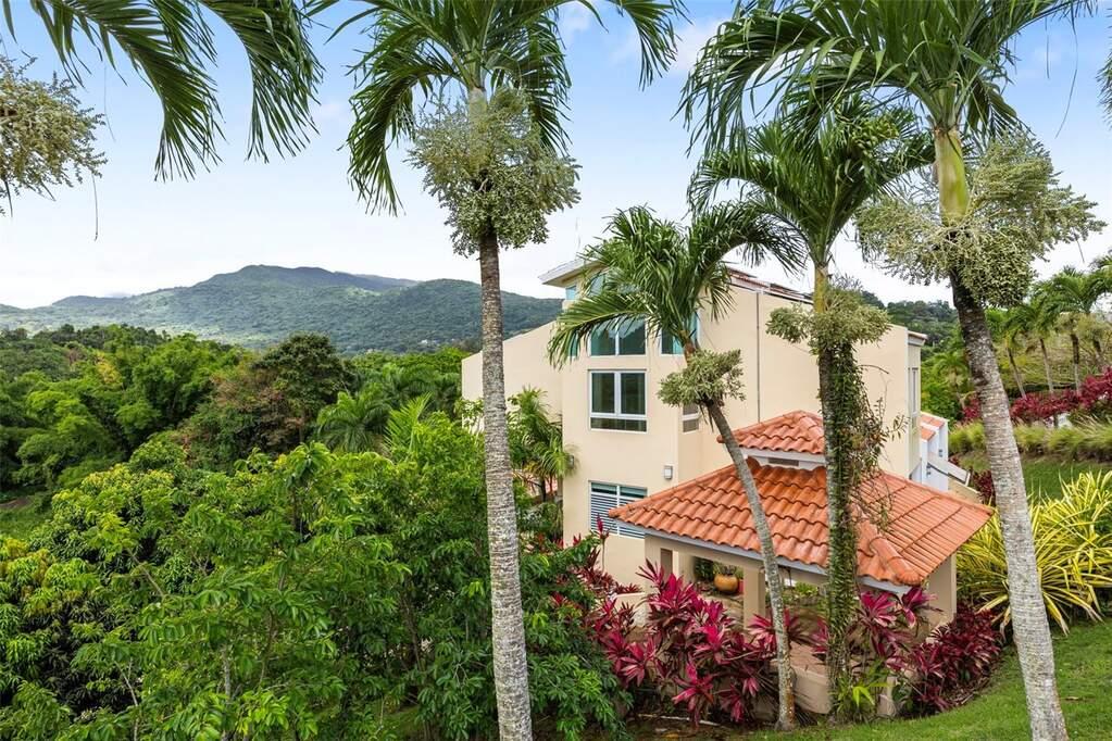 4BR Equestrian Property Hacienda Carabali Luquillo — photo 1