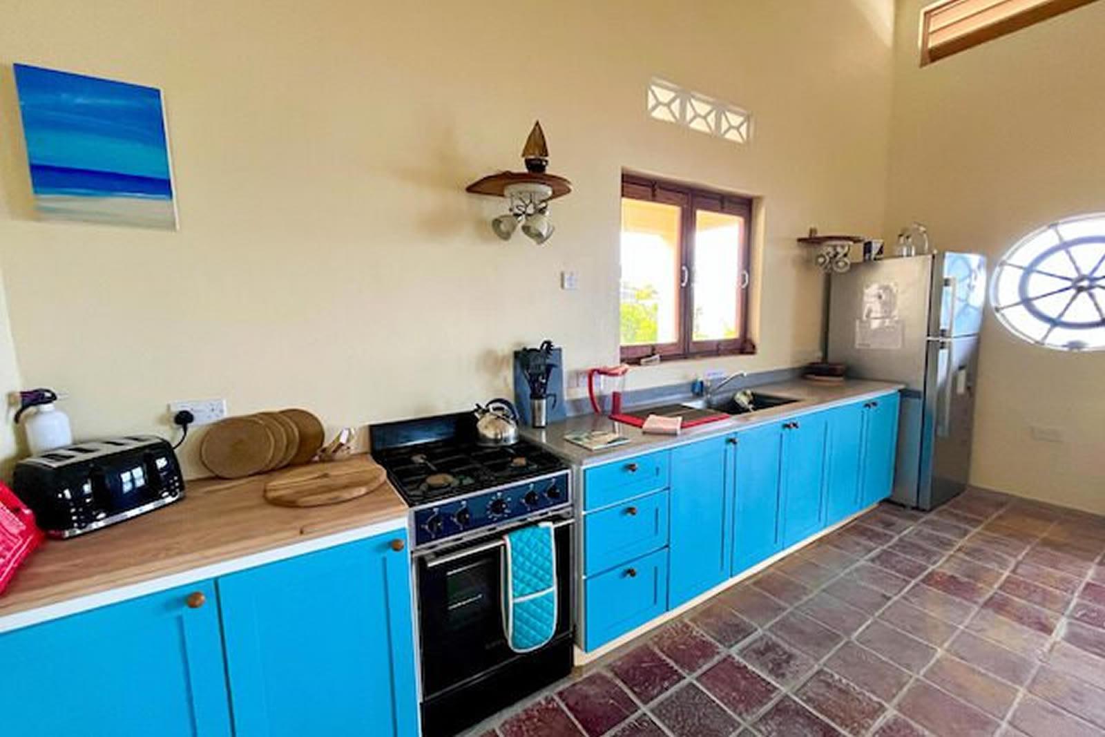 3 Bedroom Beachfront Home for Sale, Flamboyant Road, Snow Hill, Craigston, Carriacou, Grenada Grenadines — photo 5