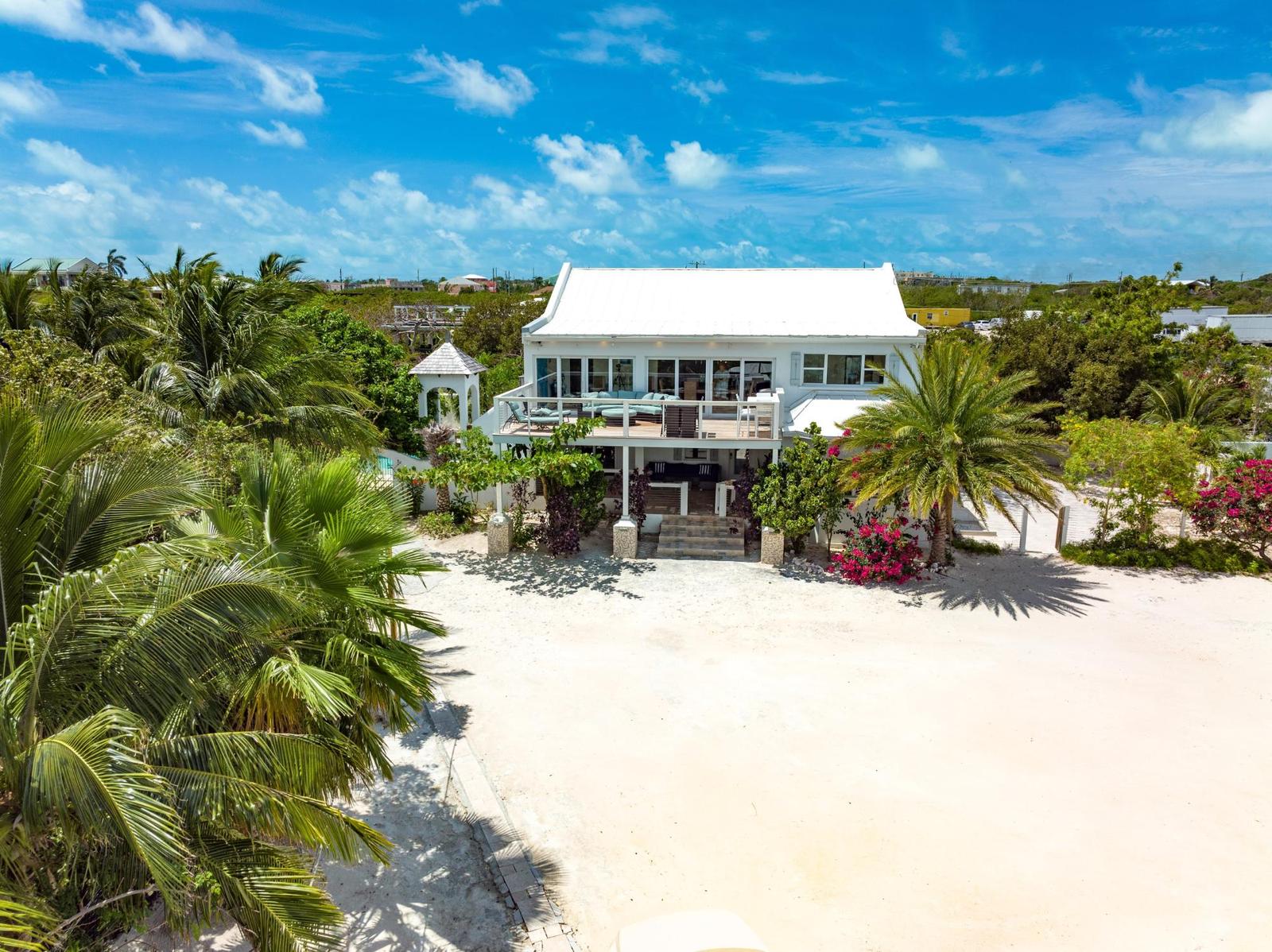 Villa Seascape - Beachfront Estate — photo 3