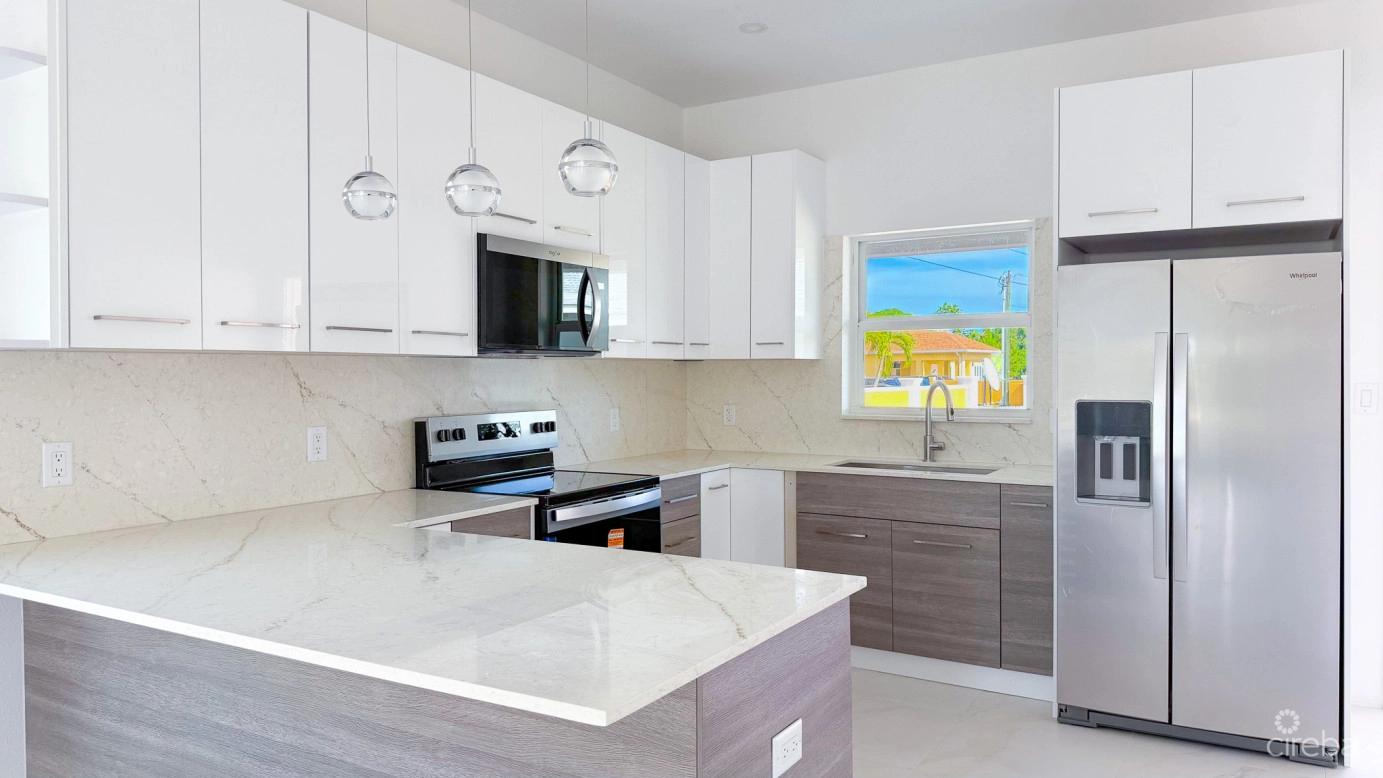 Brand New Serenity Retreat 2 Bedroom Townhouse in Savannah — photo 5