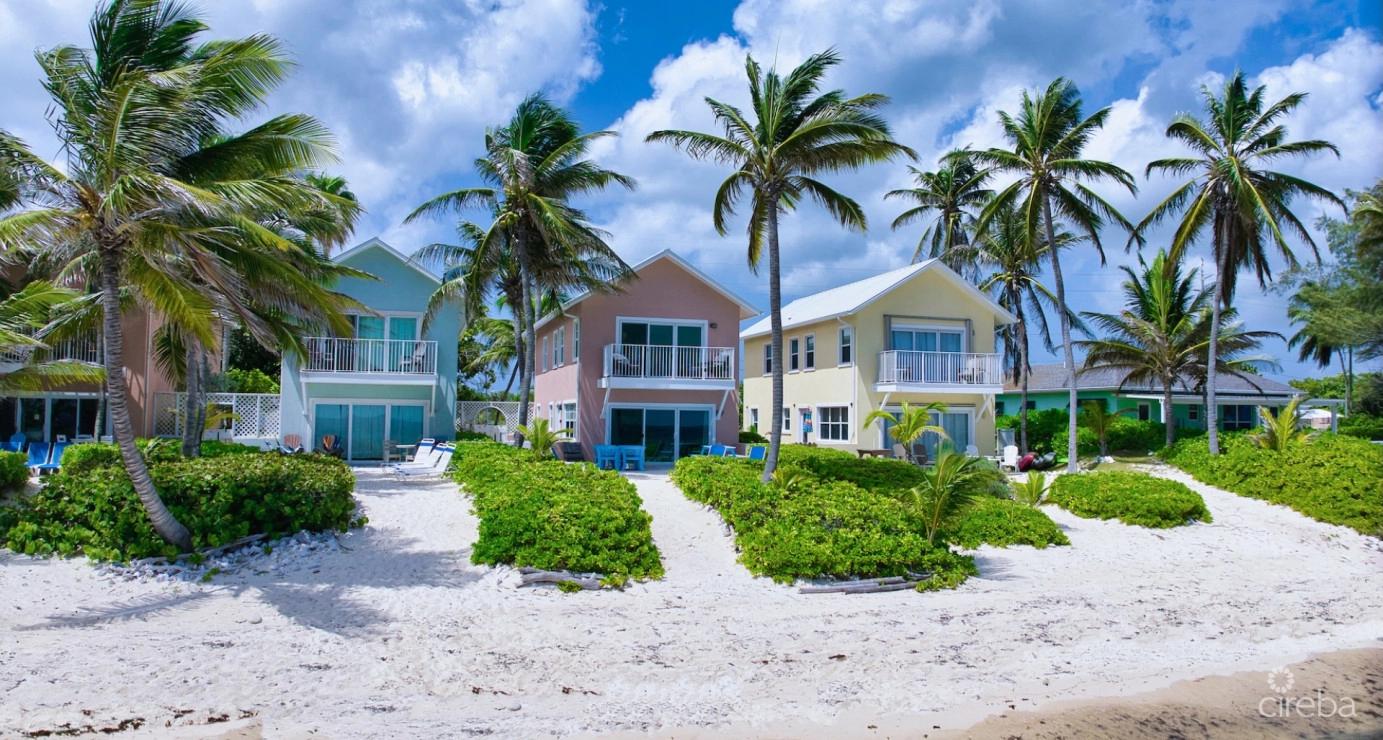 Azure Breeze Beachfront 3-bedroom Villa in the Cayman Islands — photo 2