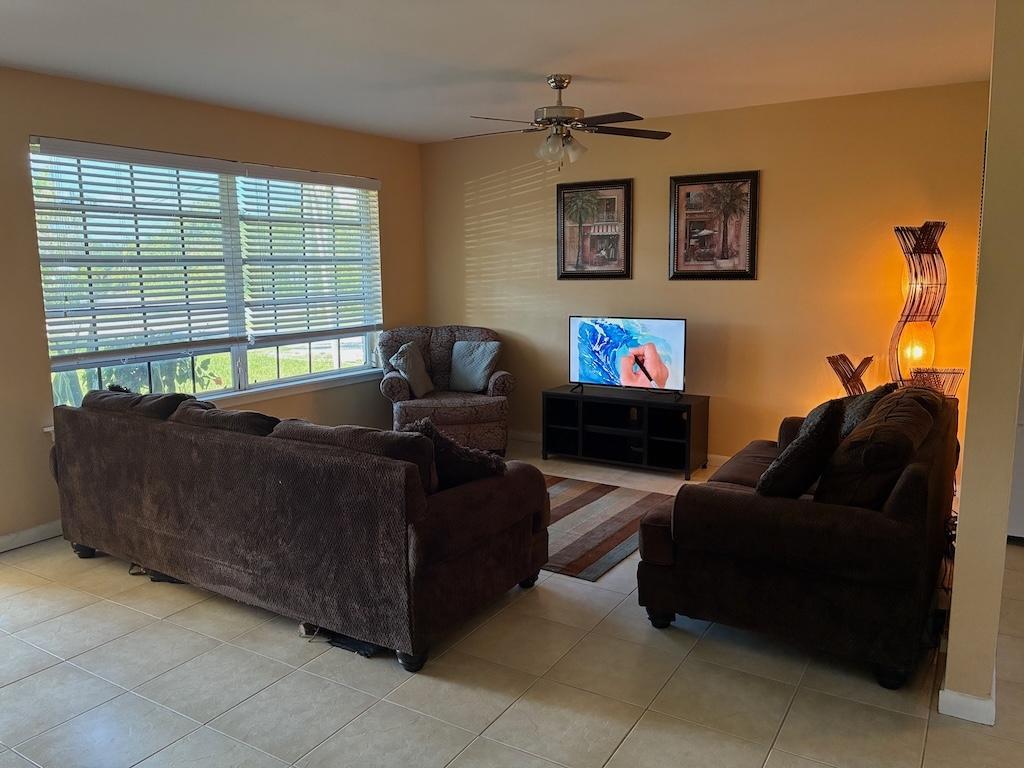2 bedroom Apartment for rent on FERRY HORSE LANE — photo 3