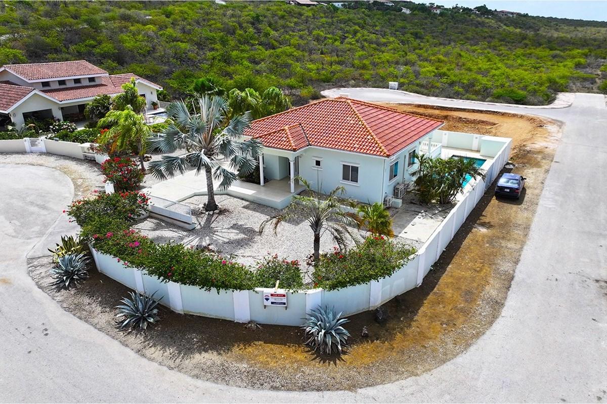 2 Bedroom Duplex for Sale, Nikiboko, Bonaire — photo 5