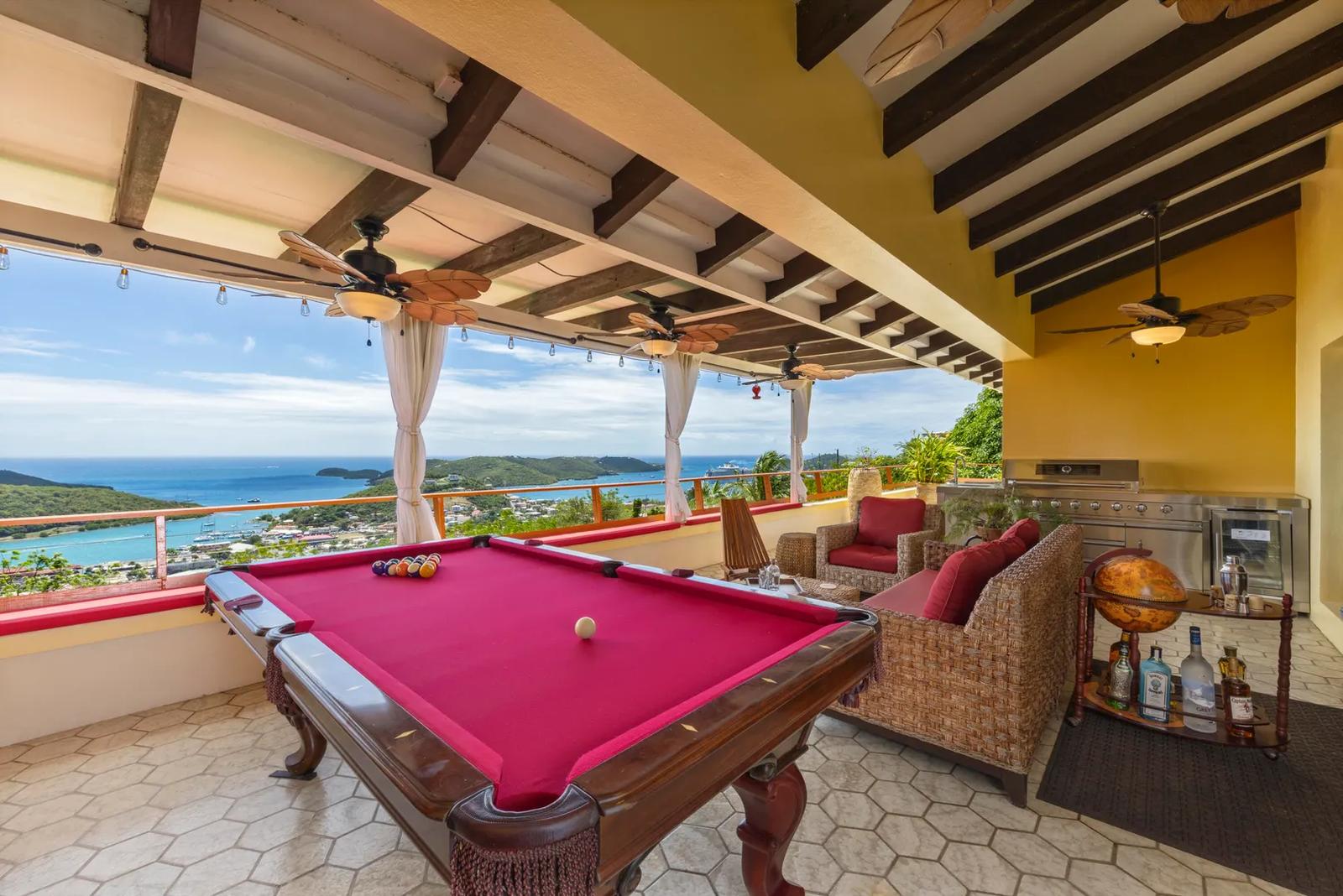 2 Bed 1 Bath Apartment in St. Thomas — photo 1