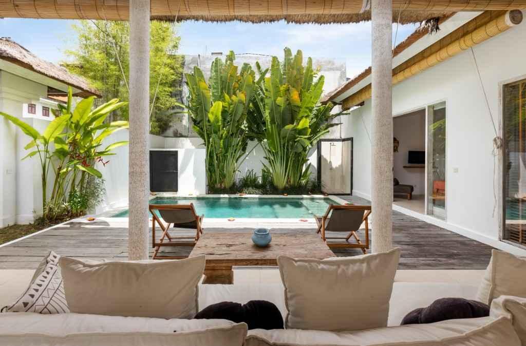 Stylish Leasehold Villa with Private Pool - Tangkuban Perahu — photo 2