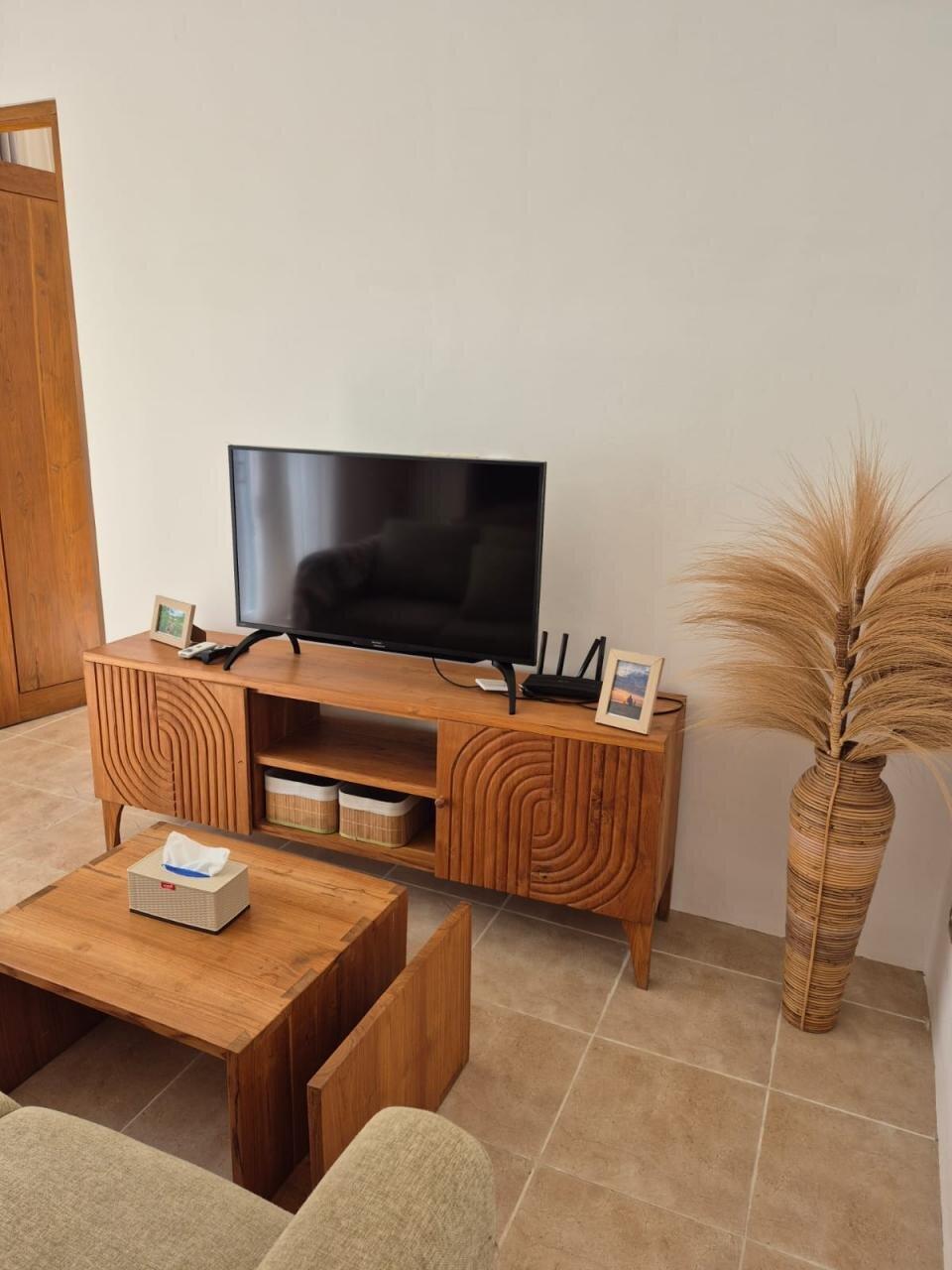 2-bedroom villa in Canggu with roof terrace and rice field view — photo 5