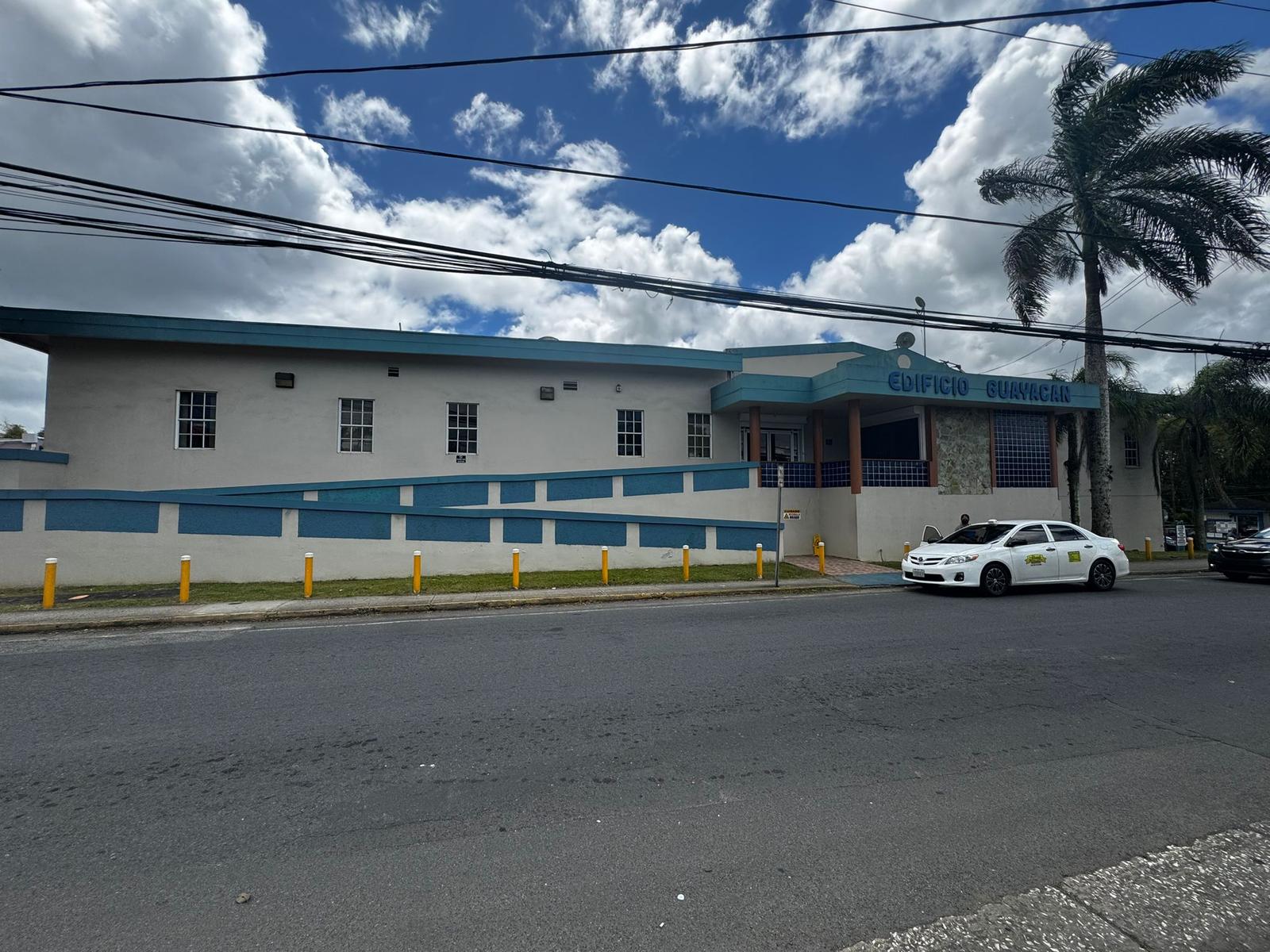 Blank Canvas Medical Office - in Strategic Location — photo 1