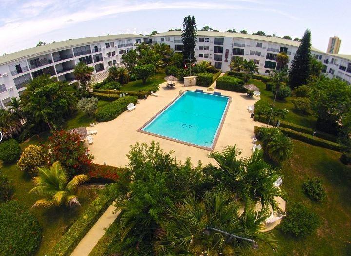 2 bedroom Apartment for sale — JANSEL COURT in Grand Bahama, The Bahamas — photo 1