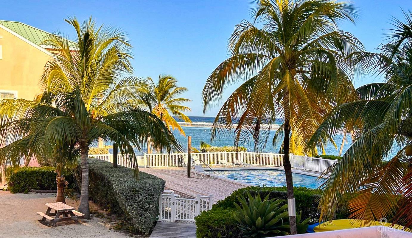 2 Bedroom Property for Sale - Carib Sands Oceanfront Condo, Cayman Islands — photo 2
