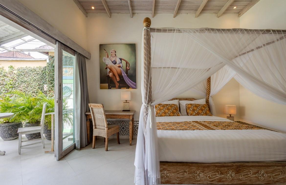 Charming 3-Bedroom Leasehold Villa with 13-Metre Pool in Seminyak — photo 2
