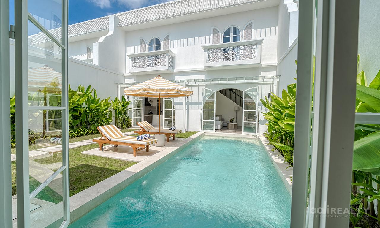 Mediterranean-Inspired Three-Bedroom Freehold Villa in Cemagi, Steps from the Beach — photo 3