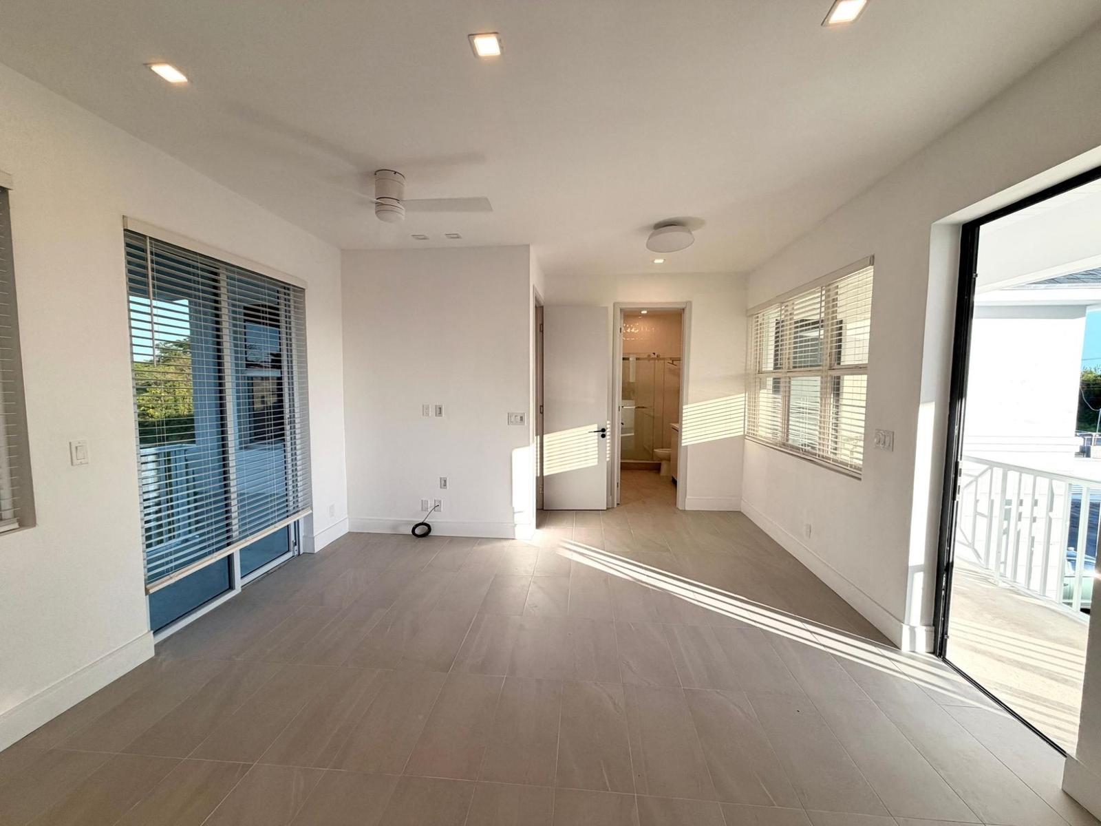 1 bedroom Apartment in Golden Isle, Nassau / New Providence, The Bahamas — photo 4