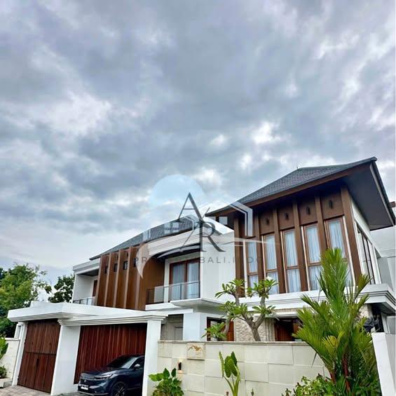 4-bedroom house in Badung, Bali — photo 1