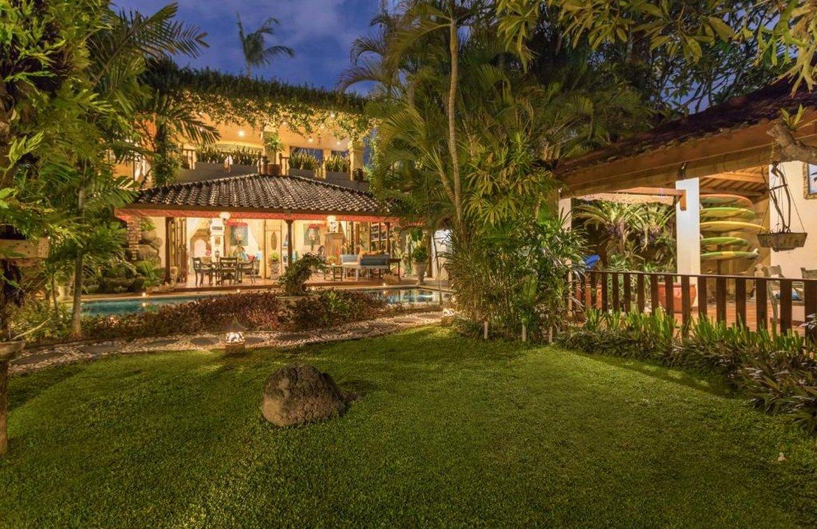 Serene Balinese villa in Seminyak, walking distance to beach and cafes — photo 1