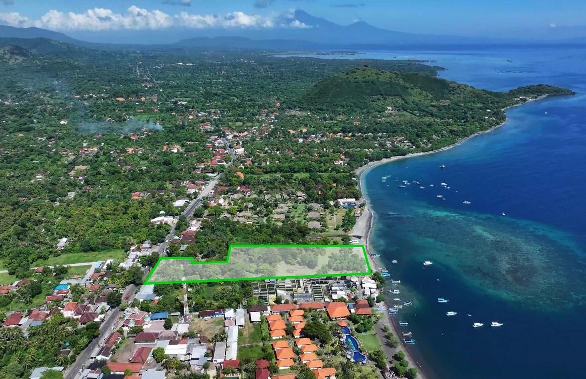Exclusive 9775sqm beachfront land in Pemuteran — photo 1
