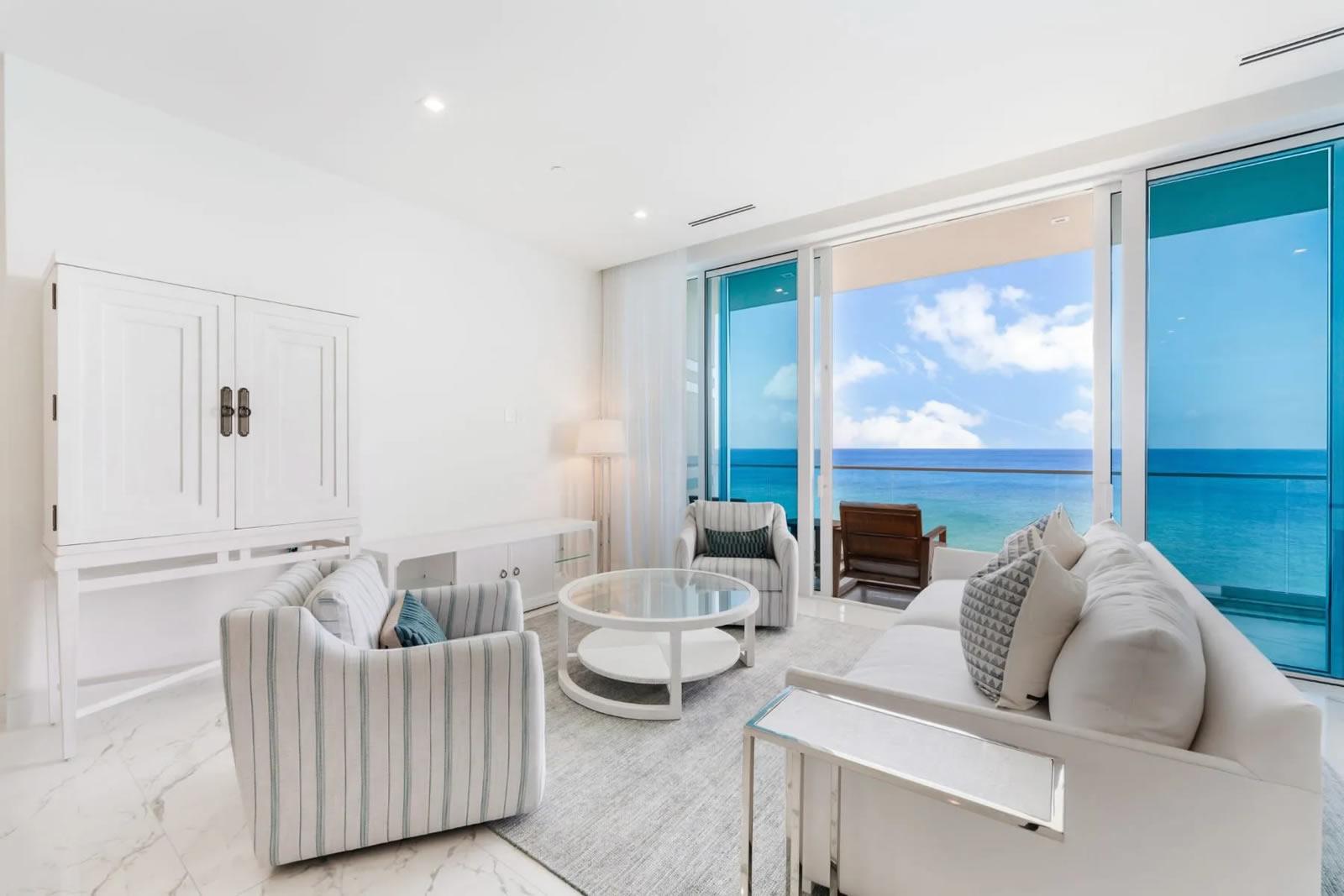Fin Residence 9 - Corner Ocean Front Unit With Exceptional Amenities — photo 5